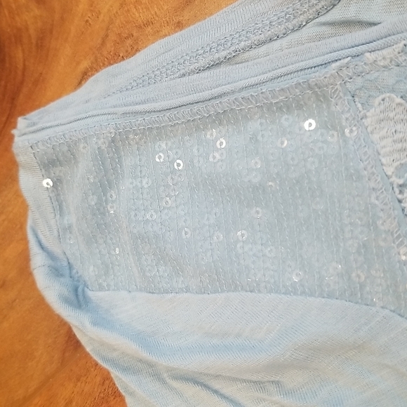 Hollister Longsleeve Top Size Small - Picture 3 of 5